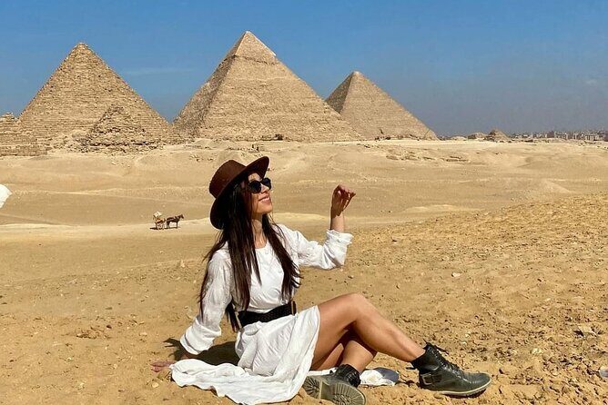 Private Tour in Giza Pyramids Sphinx with VIP Lunch - Key Points