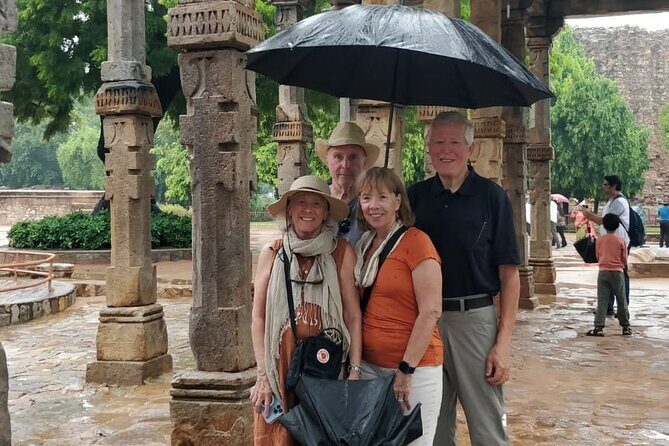 Private Tour in Mehrauli Archaeological Park & Qutub Minar - Practical Details and What to Expect