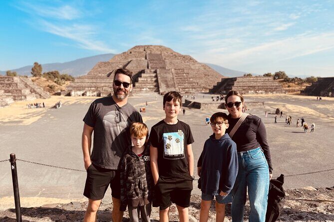 Private Tour in VAN Mexico City to Teotihuacan Pyramids - Exploring the Route and Its Highlights