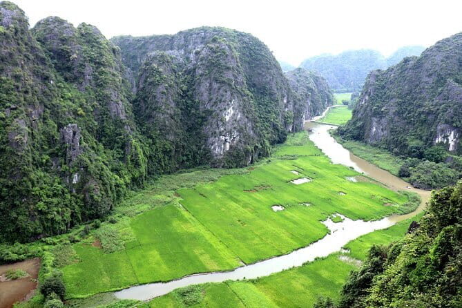 PRIVATE TOUR Ninh Binh One Day - Hoa lu- Tam Coc - Mua Cave - An In-Depth Look at the Ninh Binh Private Tour