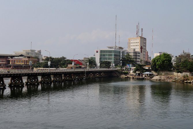 Private tour of Benin 3 days (Cotonou, Lake Ganvie, Ouidah) - Key Points