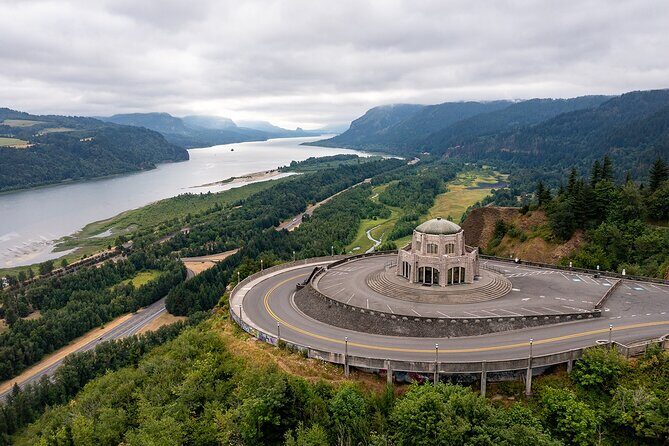 Private Tour of Multnomah Falls and Columbia Gorge - Exploring the Columbia River Gorge: An In-Depth Review of the Private Tour of Multnomah Falls and Columbia Gorge