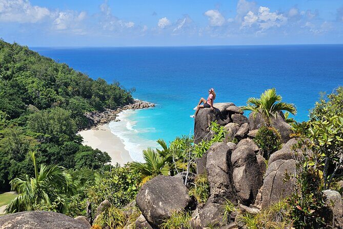 Private Tour of Praslin Island Seychelles - An Introduction to the Praslin Private Tour