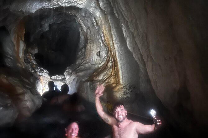 Private Tour of Tolantongo Grottoes with Transportation from CDMX - Key Points