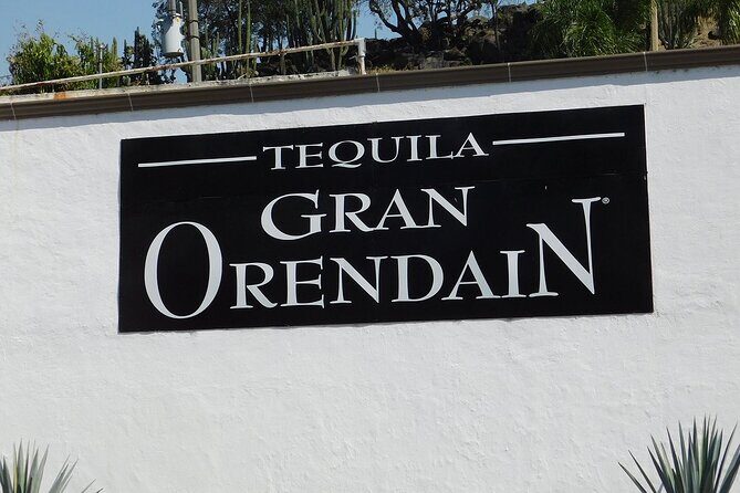Private Tour one day of Adventure in Tequila and Orendain Tequila - A Closer Look at the Tour Experience