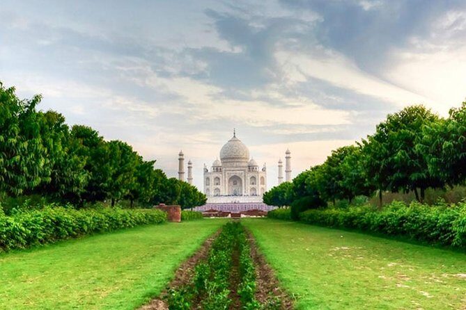 Private Tour: One Day Trip To Agra from Delhi by Car Visit Taj Mahal & Agra Fort - Analyzing the Cost & Value