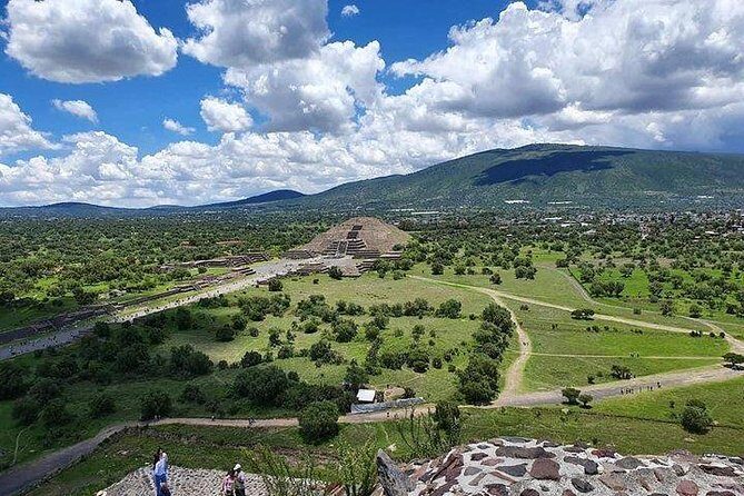 Private Tour Pyramids of Teotihuacán and Guadalupe Basilica up to 4 people - The Itinerary in Detail
