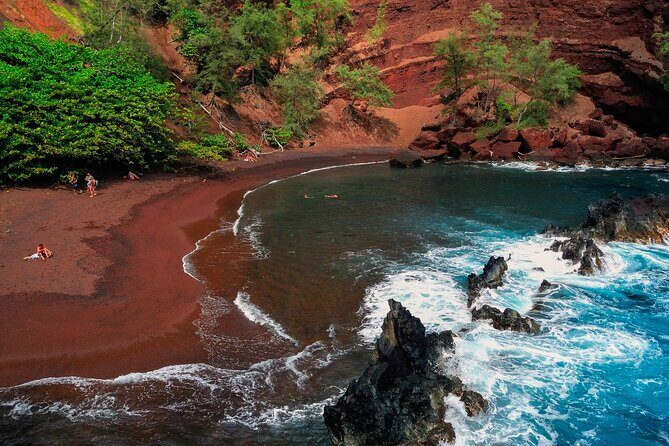 Private Tour Road to Hana Tour from Maui - Black Pebble Beach at Honomanu Bay