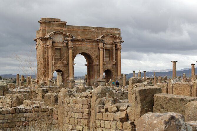 Private Tour Roman Ruins Timgad and Medracen Lunch Included - Key Points
