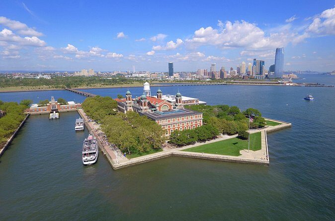 Private Tour Statue of Liberty and Ellis Island - The Experience in Practice