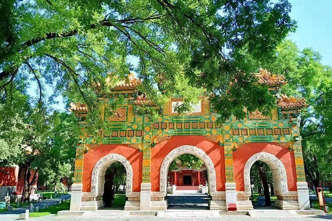 Private Tour: Temple of Heaven with Roast Duck and Acrobatic show - FAQs