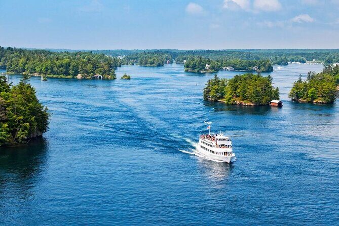 Private Tour to 1000 Islands from Toronto with Castle Boat Cruise - The Transport and Timing