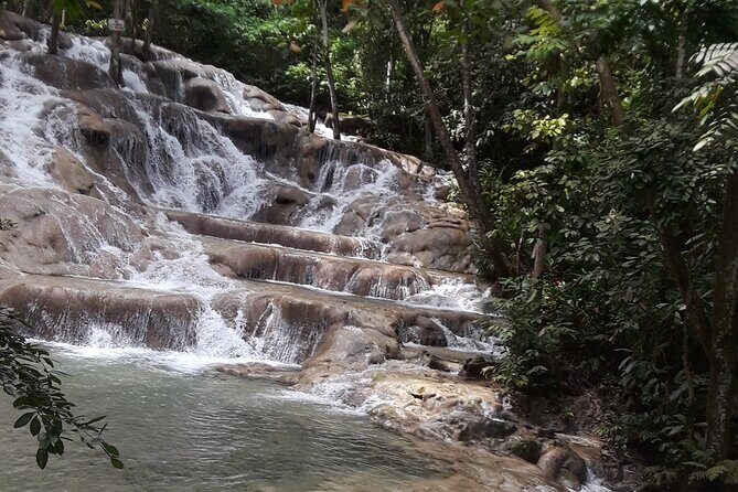 Private Tour to Dunn's River Falls From Ocho Rios - The Experience in Detail