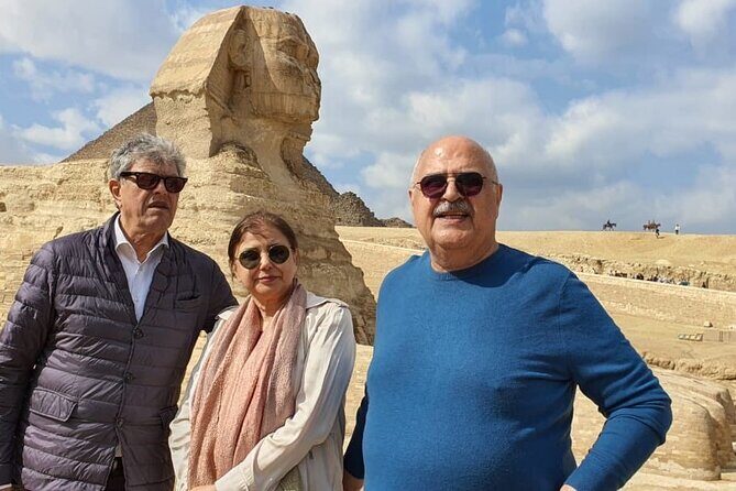 Private Tour to Giza Pyramids, Sphinx, and Valley Temple with Lunch - Who Should Consider This Tour?