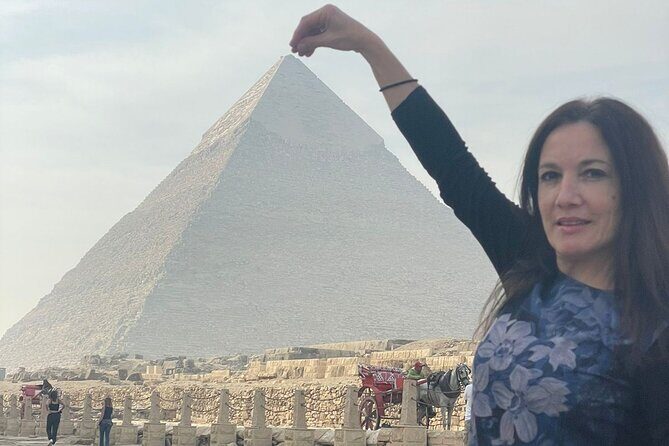 Private Tour to Giza Pyramids, Sphinx, Egyptian Museum and Bazar - The Sum Up