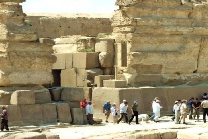Private Tour to Giza Pyramids & Sphinx & Valley Temple - Who Should Consider This Tour?