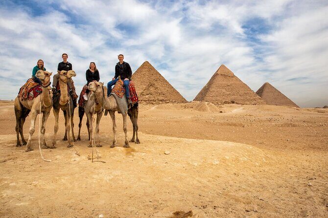 Private Tour to Giza Pyramids with 30 Minutes Camel Ride and Lunch - Lunch and Rest: Keeping You Energized
