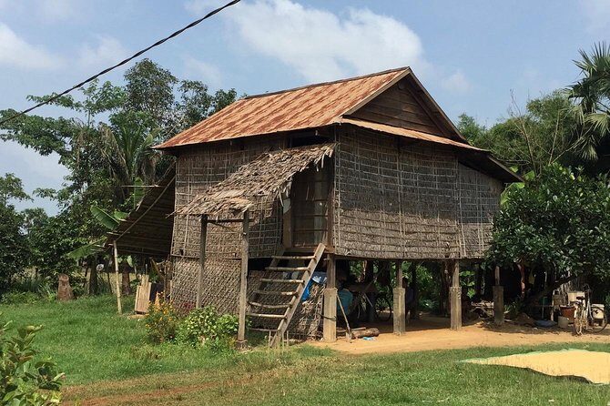 Private Tour to Kompong Phluk Off Beaten Track - Practical Tips for Booking and Enjoying the Tour