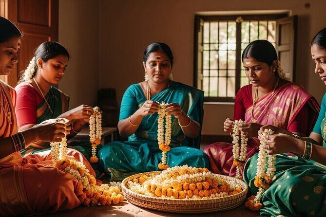 Private tour to learn Traditional Indian Art, craft & Cooking - Key Points