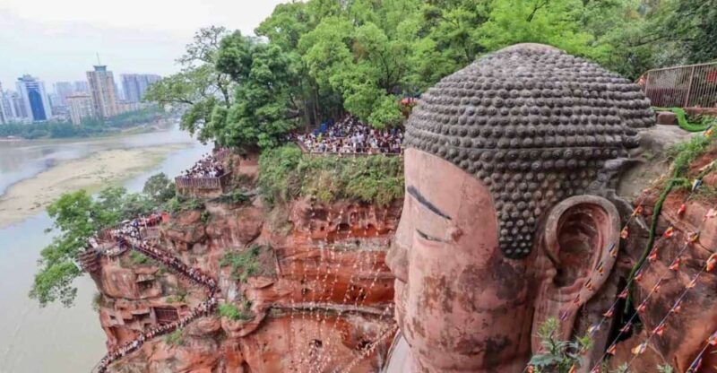Private Tour to Leshan Giant Buddha & Huanglongxi Old Town - Lunch at a Local Farmhouse