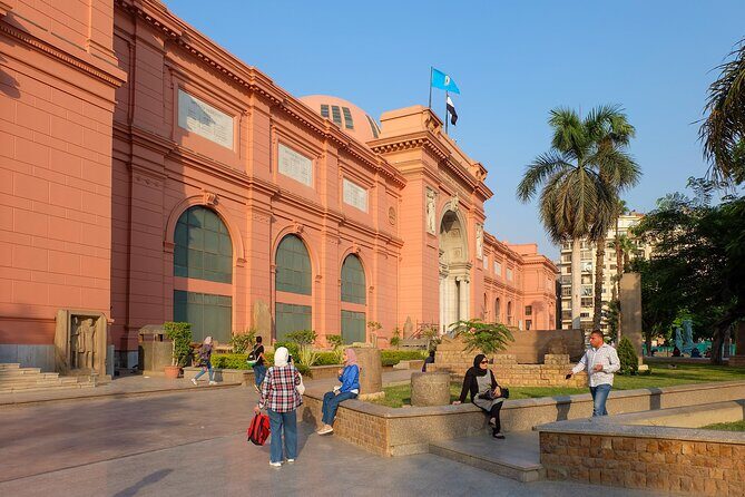 Private Tour to Pyramids and Egyptian Museum with Khan El Khalili - Practical Tips for Making the Most of Your Tour