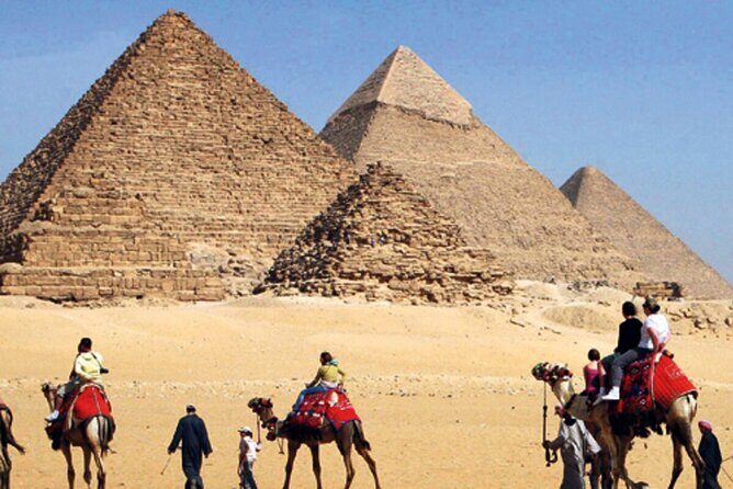 Private Tour To Pyramids of Giza Memphis Saqqara With Lunch - Authentic Experiences and Practical Tips