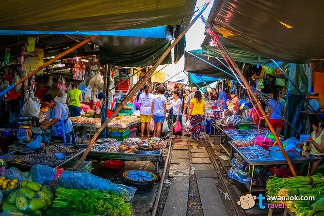 Private Tour to Railway Market and Damnoen Saduak Floating Market - The Sum Up: Why This Tour Stands Out