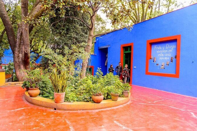Private Tour to the Frida Kahlo Museum - The Neighborhood of Coyoacán