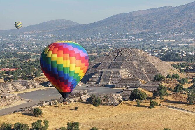 Private Tour to the Pyramids of Teotihuacán from CDMX from 1 to 4 people - An In-Depth Look at the Teotihuacán Private Tour
