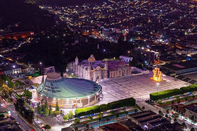Private Tour to the Secrets of the Basilica and Mass with Hill - An In-Depth Look at the Tour