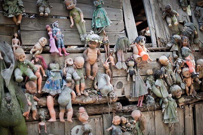 Private tour to the spooky Island of the Dolls in Xochimilco - The Sum Up