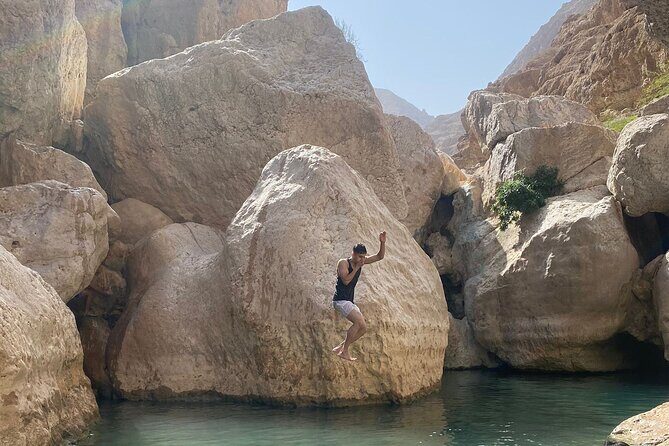 Private Tour Wadi Shab & Sinkhole Tour Swim, Hike & Explore - Whats Included & What to Consider