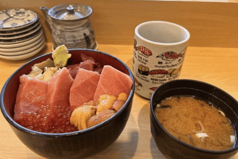 Private Toyosu & Tsukiji Market Adventure with Tuna Auction - Tsukiji Outer Market: A Foodies Paradise