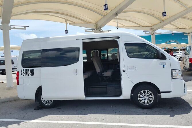 Private transfer airport Cancun hotels Cancun 1 to 8 people - Analyzing the Experience: What You Can Expect