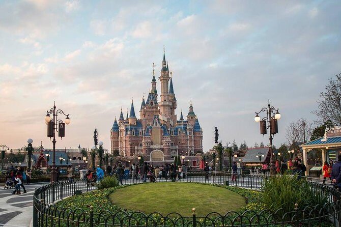 Private Transfer between Shanghai Disneyland and City Hotel - Booking in Advance and Flexibility