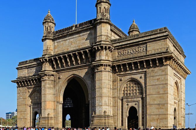 Private Transfer from Ahmedabad to Sardar Vallabhbhai Patel (AMD) Airport - What You Can Expect from the Private Transfer