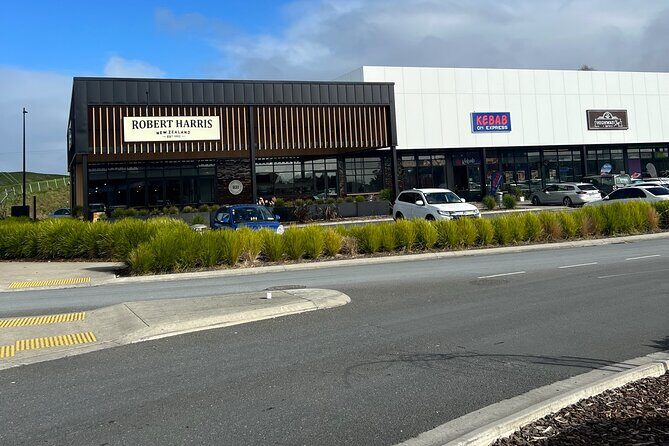 Private Transfer From Auckland Airport To Cambridge - FAQ