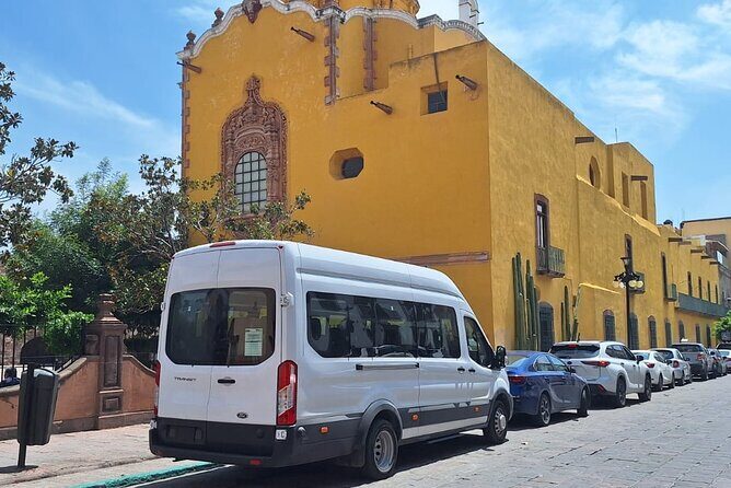Private Transfer from BJX Airport to San Miguel de Allende - Seamless Pickup and Friendly Service