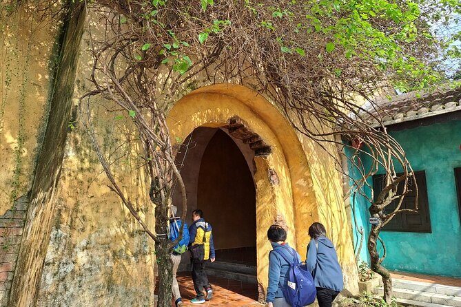 Private transfer from Danang to Ba Na hills &Golden Bridge 2 ways - Who Should Consider This Tour?