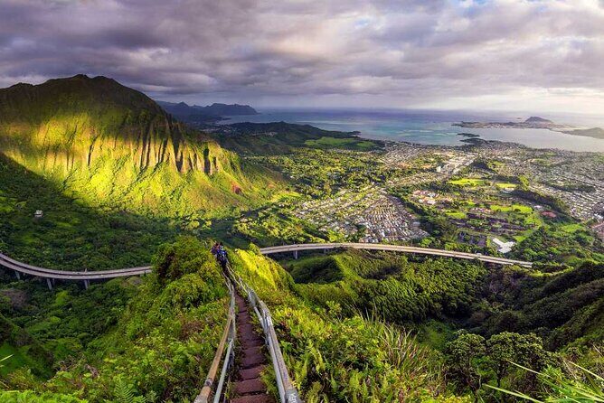 Private Transfer from Honolulu (HLN) Airport to Kawela - Why this service might be worth the cost