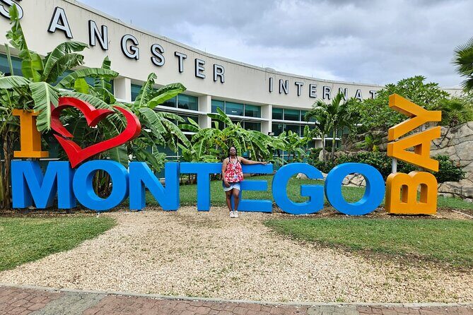 Private Transfer From Montego Bay Airport to Hotels in MontegoBay - A Closer Look at the Experience