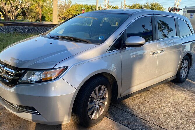 Private Transfer from Sydney City Hotel to Sydney Cruise Port - Vehicle Comfort and Facilities