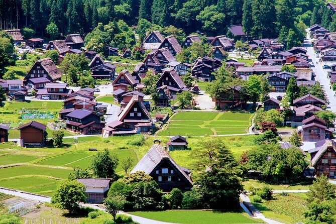 Private Transfer from Takayama to Kanazawa Including Shirakawago - The Value of This Service