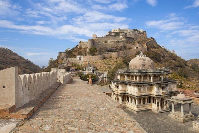 Private Transfer From Udaipur To Jodhpur Via Jain Temple & Kumbhalgarh Fort - Authentic Experiences and Authenticity