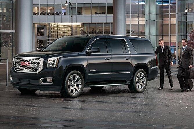 Private Transfer in a Luxury Vehicle to and from MSY Airport - FAQ