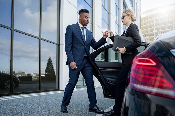Private Transfer in a Luxury Vehicle to and/or from HOU and IAH - Reviews and Feedback