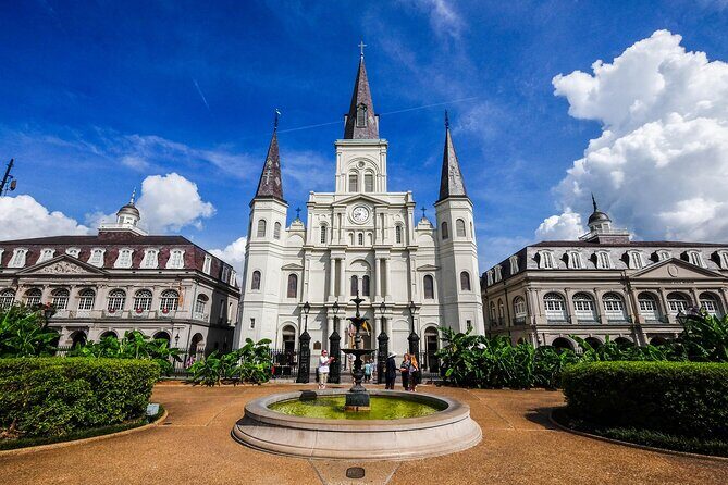 Private Transfer: Louis Armstrong Airport MSY to New Orleans in Luxury SUV - FAQs