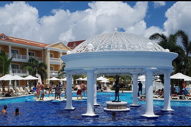 Private Transfer Punta Cana Airport to/from Bahia Principe Aquamarine - Deep Dive: What to Expect From Your Transfer