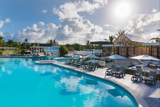 Private Transfer Punta Cana Airport to/from Catalonia Royal Bavaro - What Does the Service Offer?