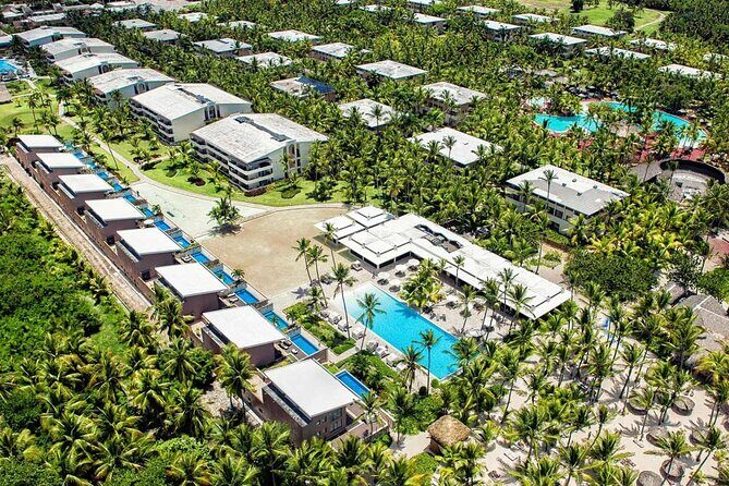 Private Transfer Punta Cana Airport to/from Catalonia Royal Bavaro - How the Experience Unfolds